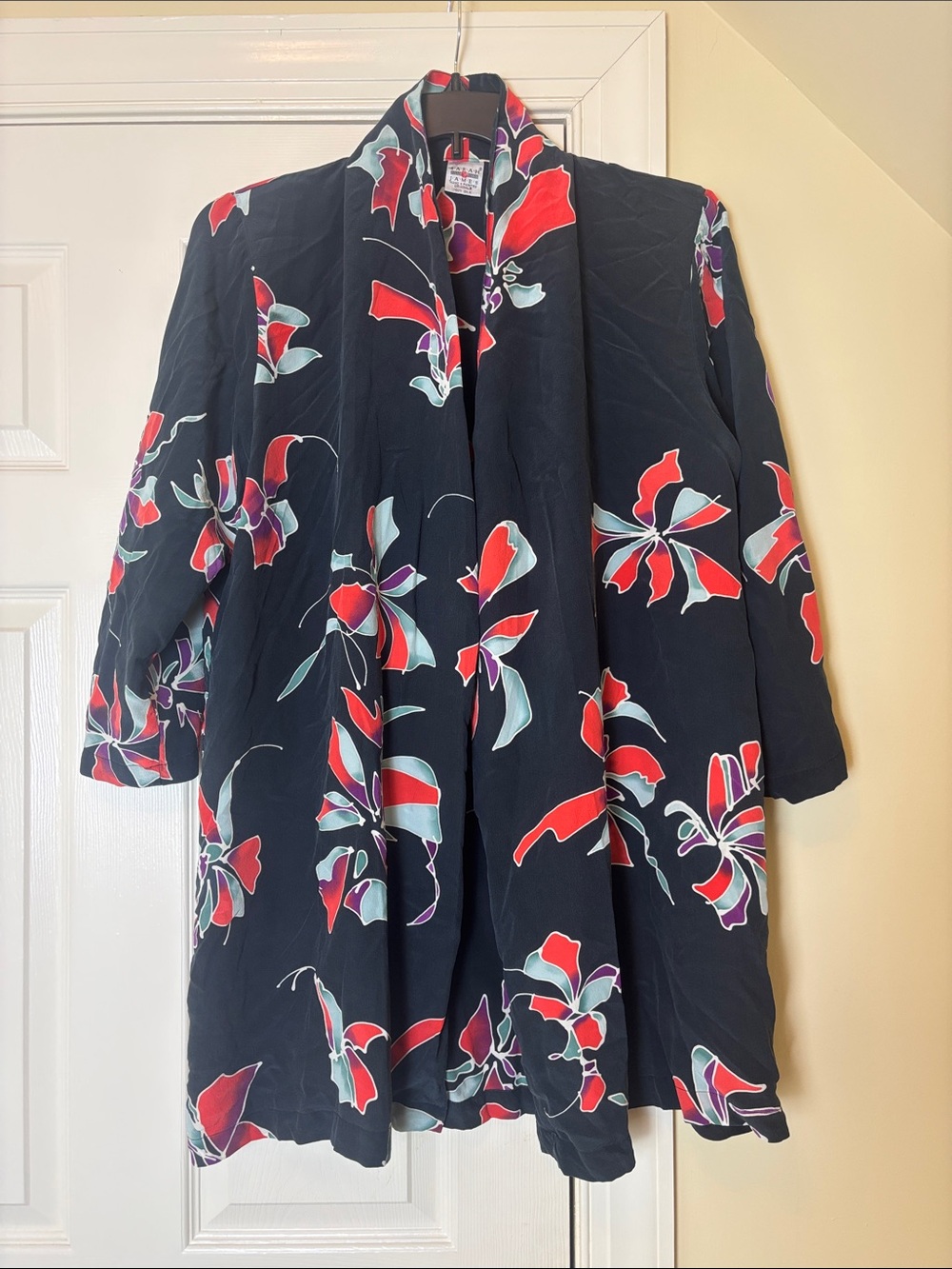 Sarah James Black Floral Silk Draped Open Front Kimono size 8